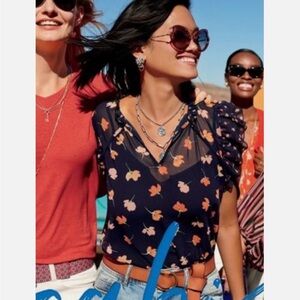 Cabi #5522 Floral Ruffle Sleeve V-Neck Top - Navy and Coral